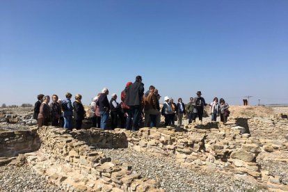 Una visita guiada al yacimiento ibérico del Molí d’Espígol.