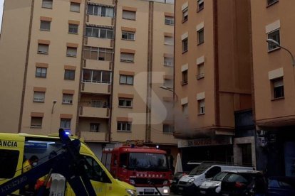 El incendio en un bar de Lleida este jueves.