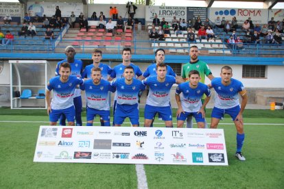 Una formación inicial del Mollerussa en un partido de Liga de esta temporada.