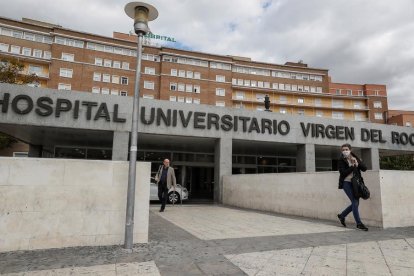 Entrada de l’Hospital Universitari Virgen del Rocío de Sevilla.