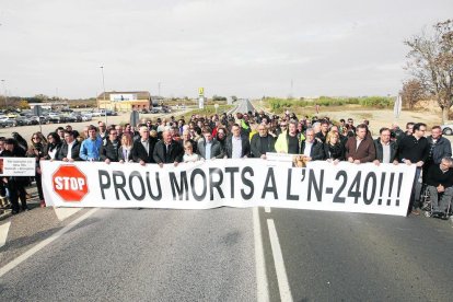 Una manifestació va tallar l'N-240 a les Borges el novembre del 2016 per exigir seg