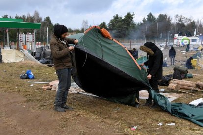 Un campamento de migrantes en la frontera entre Bielorrusia y Polonia.