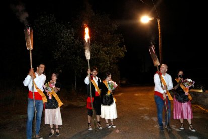 Los tres fallaires de La Pobla que hicieron la bajada desde Santa Magdalena. 