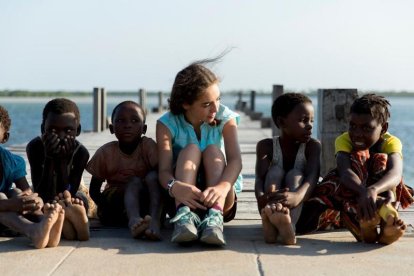 Marta és l’adolescent del documental ‘Una luz en la oscuridad’.