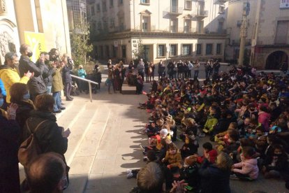 Una escola de Tàrrega recapta 1.100 quilos de productes per a Càritas