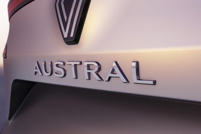 Amb aquest model, Renault continua la seua ofensiva en la reconquesta del segment C que es va iniciar amb Arkana i el nou Mégane E-Tech 100% elèctric.