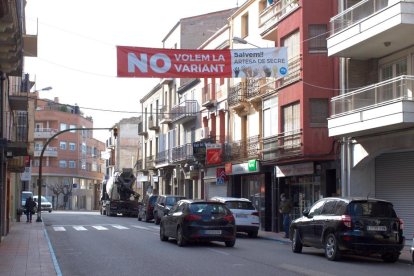 Protestes contra la variant a Artesa de Segre.