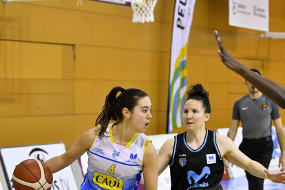 Laia Raventós le ganó claramente la partida a la argentina Gretter.