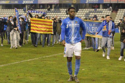 Jugadors del primer equip i de la base, durant la protesta.