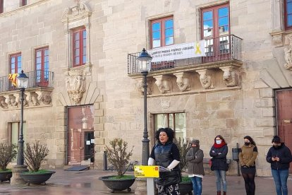 En acto se celebró en la plaza de la Paeria de Cervera.