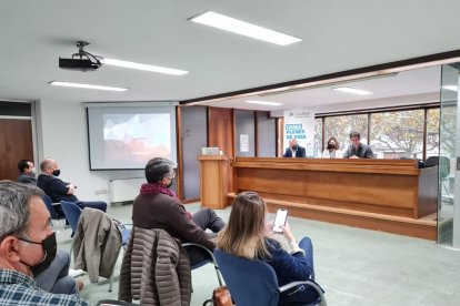 Un instante de la Trobada Inmobiliària de Ponent celebrada ayer en la sede de la Coell. 