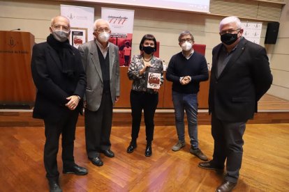 Mariona i Manuel Lladonosa analitzen el Congrés de Cultura Catalana