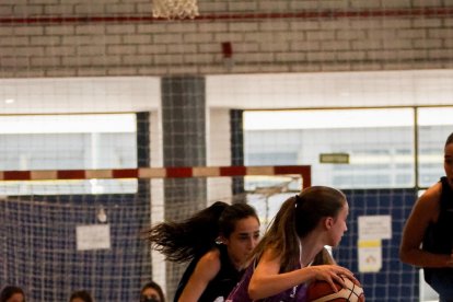 L’Estudiantes va superar el seu partit davant l’Ointxe a Pardinyes.