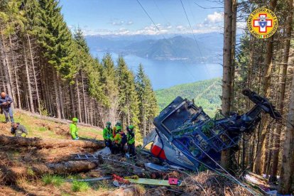 El estado en el que quedó el teleférico tras desplomarse.