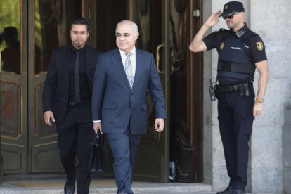 El magistrat Pablo Llarena, que instrueix la causa de l’1-O, al sortir del Tribunal Suprem.