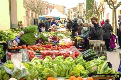 Guissona reestrena el mercat setmanal després de sis mesos limitat