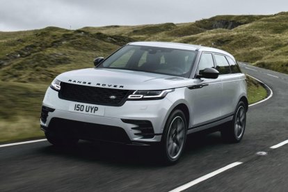 El nou Range Rover Velar Auric Edition combina elements de disseny exclusius, incloses les llantes d'aliatge de vint polzades i acabats de l'exterior en l'exclusiu Auric Atlas.