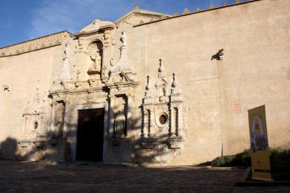 Imagen de archivo del exterior de la iglesia del monasterio de Poblet.