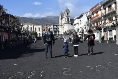 Séptima erupción del Etna en pocos días, con lluvia de cenizas