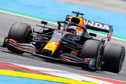 Verstappen, el més ràpid en la primera presa de contacte a Estíria