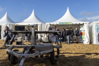 Imagen del estand del grupo AgróTICa y Agricultura de Precisión de la UdL - ETSEA.