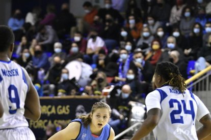 Mikayla Pivec durante el último encuentro en el Palau.