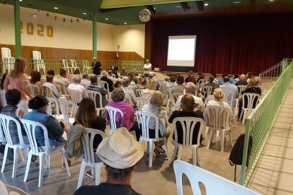 La reunió de dissabte a la Pobla de Cérvoles.