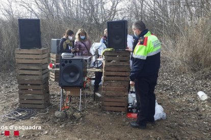 Equips per a la festa, decomissats per Mossos i Rurals.