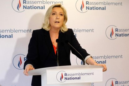 Marine Le Pen va atendre la premsa després de conèixer-se els primers resultats de les eleccions d’ahir.