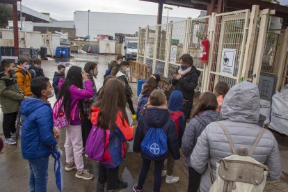 Un grupo de alumnos de la escuela Maria Mercè Marçal. 