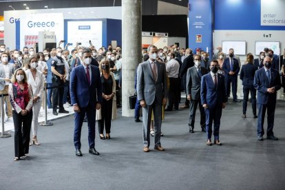 El rey, Sánchez y Aragonès juntos, ayer, durante la inauguración del Mobile World Congress.