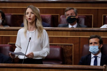 El PP multa a Álvarez de Toledo con 500 euros por romper disciplina de voto