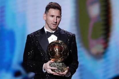 Messi recull la setena pilota d'or de la seua carrera.