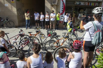 Lectura del manifiesto ayer por la mañana en Bellpuig.