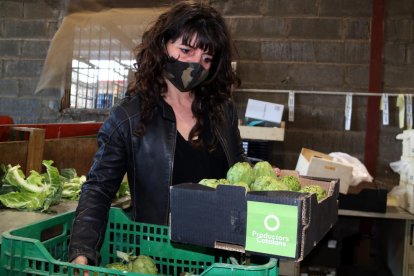 Reinventarse en tiempo de covid: de cocinar producto ebrense a llevarlo a las casas de todo el país