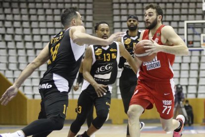 El partit davant del Girona de diumenge vinent està en l’aire pels casos de Covid del Força Lleida.