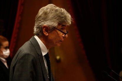 El conseller de Salut, Josep Maria Argimon, compareix al Parlament per explicar la situació de la pandèmia.