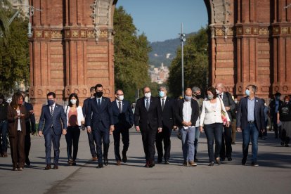 Quim Torra estuvo ayer acompañado por miembros del Govern, del Parlament y Òmnium y ANC.
