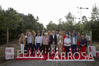 Larrosa presentó su candidatura en el bosque urbano de Cappont.