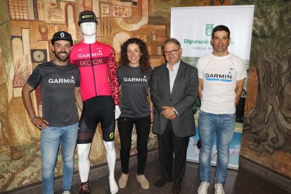 Antonio Moreno, Ramona Gabriel, Paco Cerdà y Miquel Llaudet ayer duran te la presentación.