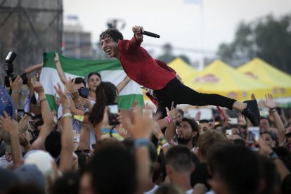 Un moment del concert de Sidonie, divendres, al festival que se celebra a Burriana.