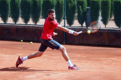 El germà de Marcel Granollers, Gerard, lluitarà avui pel títol a les pistes del CT Lleida.