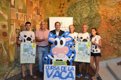 La Cursa de la Vaca de Vallfogona fue presentada por sus organizadores ayer en la Diputación.