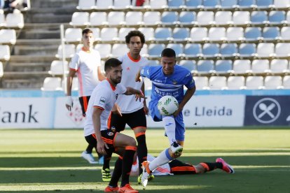El Lleida empata con el Valencia B (1-1) y queda fuera del play off a la espera del TAD