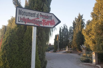 La concentració d’ahir a la plaça Paeria de Lleida.