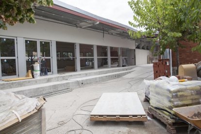 El colegio Ramon Estadella, donde se está ultimando la construcción de un nuevo edificio.