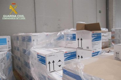 Immobilitzen al Pla d'Urgell 3.435 litres d'un insecticida no autoritzat