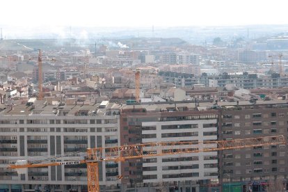 Setze mil pisos per a cent lleidatans?