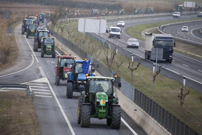 Afrucat i Asaja donen suport a la manifestació que preveu tallar l'A-2 divendres