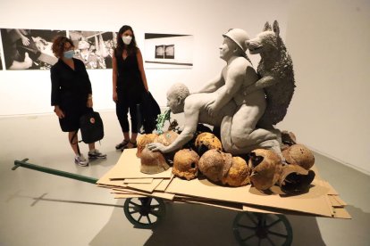 L’escultura del rei emèrit sodomitzat, de l’austríaca Ines Doujak, l’any passat a la Panera.